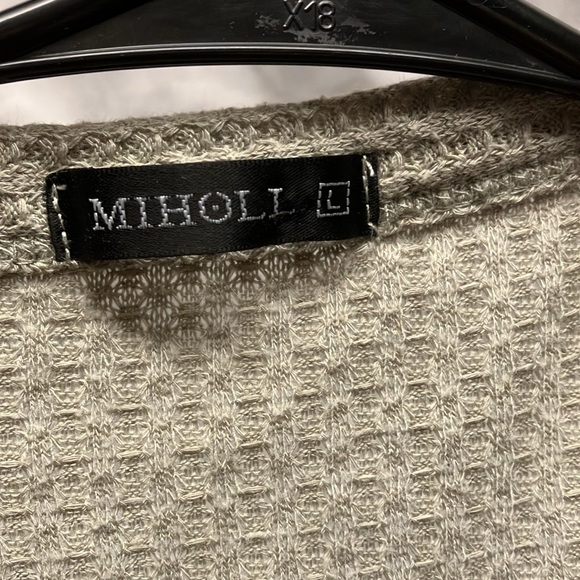 Miholl Women’s Short-Sleeve Shirt - Picture 4 of 5